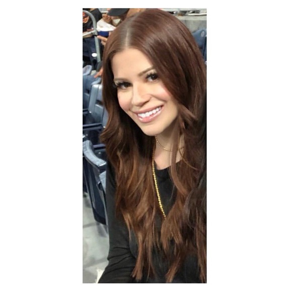 Meet your Posher, Cara - Picture 3 of 6